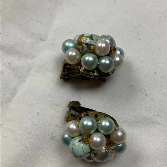 Vintage Japan faux pearl necklace & clip earrings - Picture 9 of 9